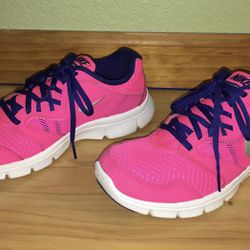 Juniors/ Women’s Nike Flex RN3 Pink Athletic Shoes 6Y