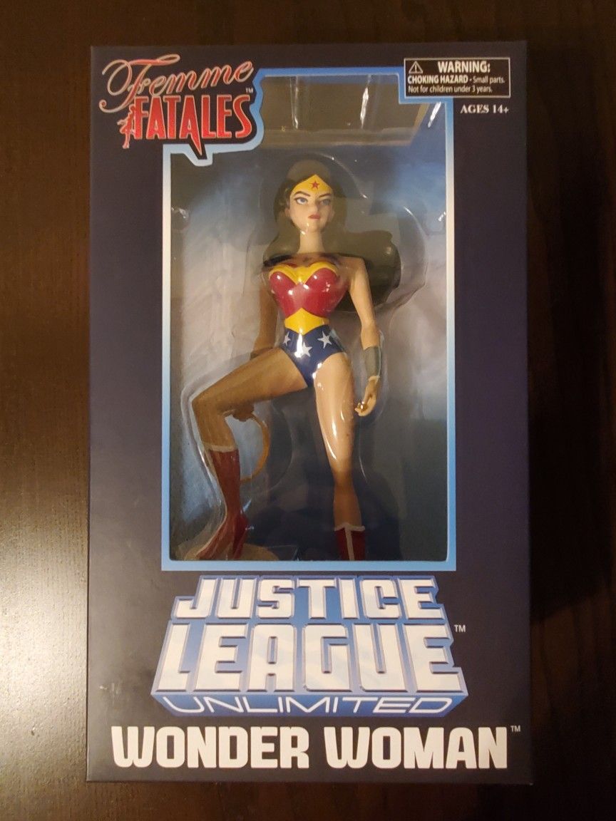 New Femme Fatales Justice League Unlimited Wonder Woman PVC Statue 2016 NM box