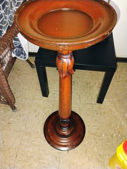36" H Plant Stand Bombay Company Pickup Only Cash 