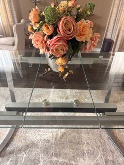 Dinning table