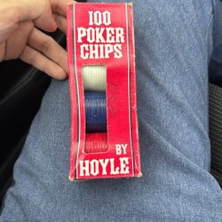 100 poker chips by hoyle