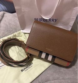 Burberry Purse