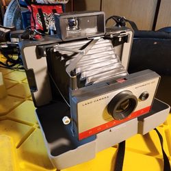 Polaroid Land Camera Automatic 104 Instant Film Camera