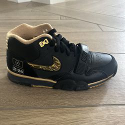 Nike Air Trainer 1 - Size 7 Like New!