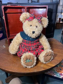 JC Penney Holiday Collection Bear Plaid Dress Girl 25” Plush Vintage 2001 Toy