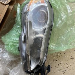 Jaguar xj  headlight right parts. Functional