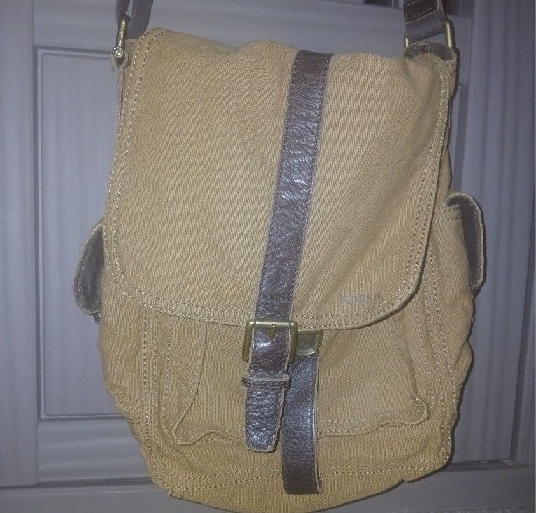 Fossil Messenger Bag 