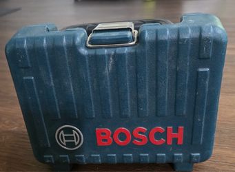 Bosch GPL100-30G Green-Beam 3-Point Self-Leveling Alignment Laser
