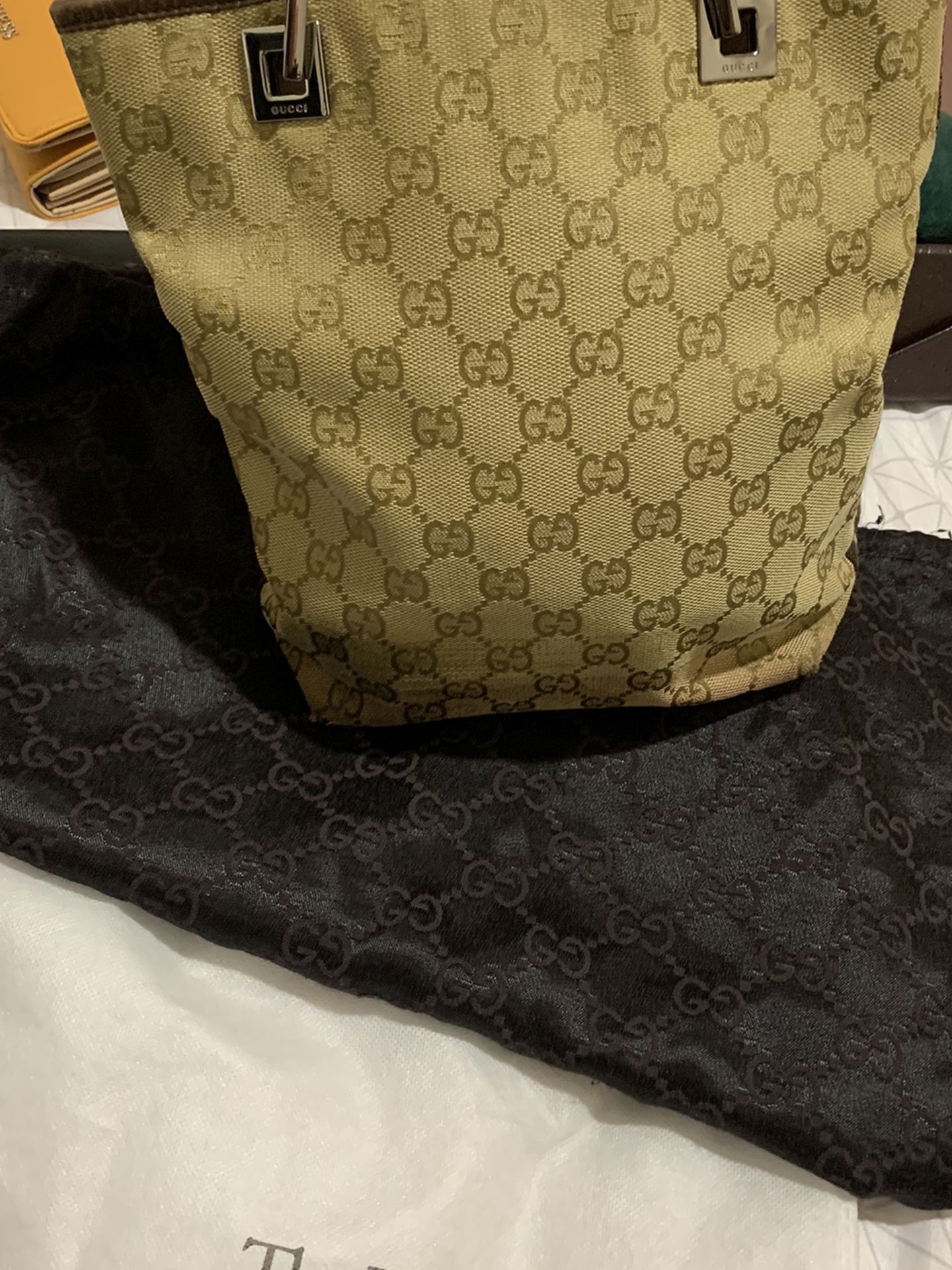 Authentic luxury Handle Bag