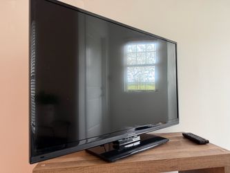 Insignia 39" LED TV