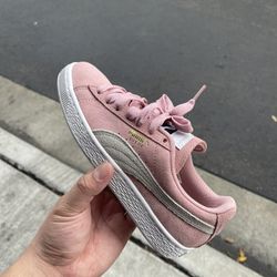 Puma Suede Classics Pink Champagne Sz 6w