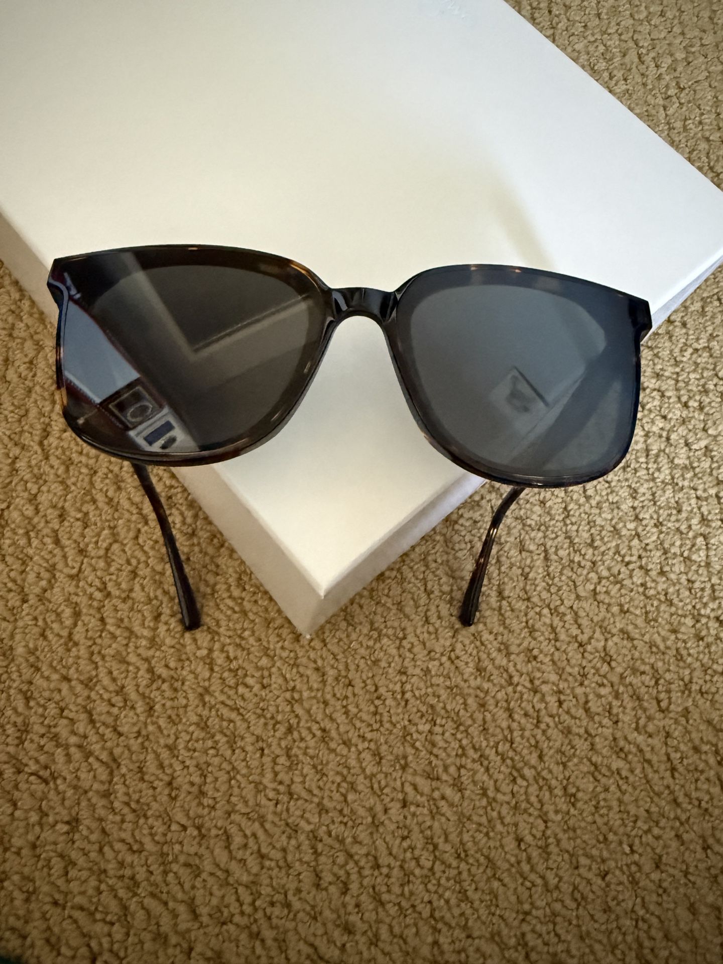Gentle Monster Sunglasses Jackie T1