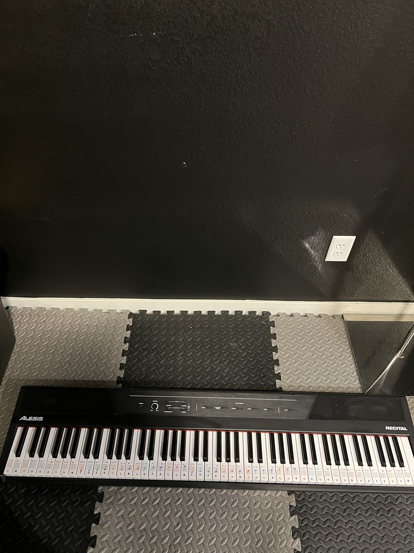 Alesis Keyboard