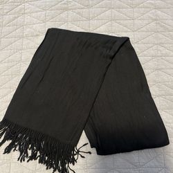 Black Fringed Shall. 