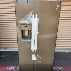 GE Refrigerator Side X Side 