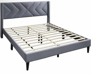 Moving In or Redecorating? Beautiful Queen Bed for $129!