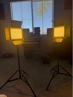 NEEWER 2 Pack 660 PRO RGB LED Video Light