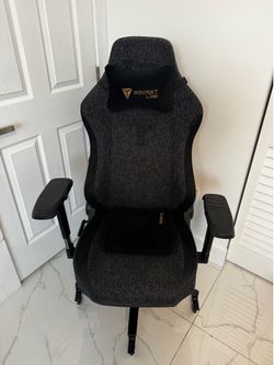 SecretLab Titan Gaming Chair