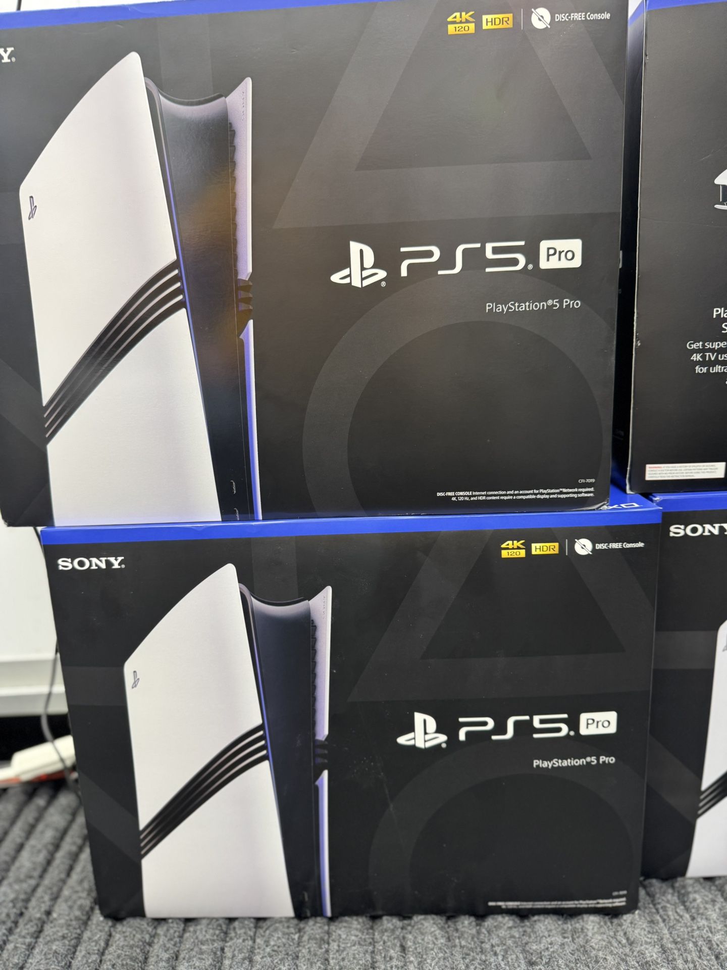 Brand New Ps5 Pro Latest Version 📱📷⌚️🔥on Sale 🔥📷📱⌚️