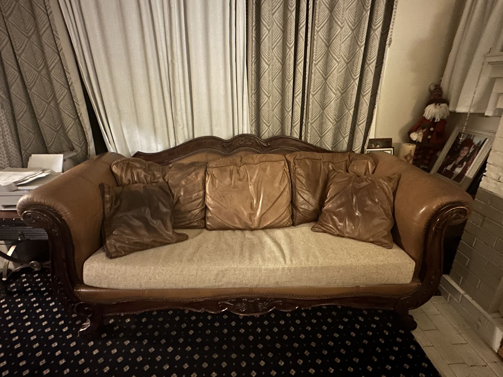 Sofa/Couch Set