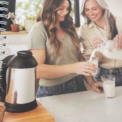 Almond Cow Milk Maker