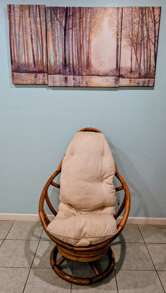 Natural Rattan Wicker Swivel Rocking Chair w/ Super Soft Cushion - 42Hx29W