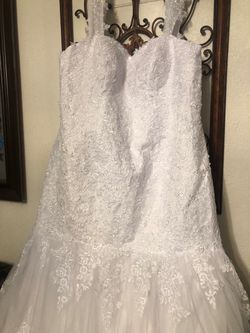 White Lace Wedding Gown