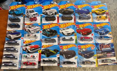 Hot Wheels Lot of 22