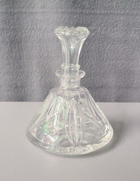 Beautiful Crystal Perfume Bottle 