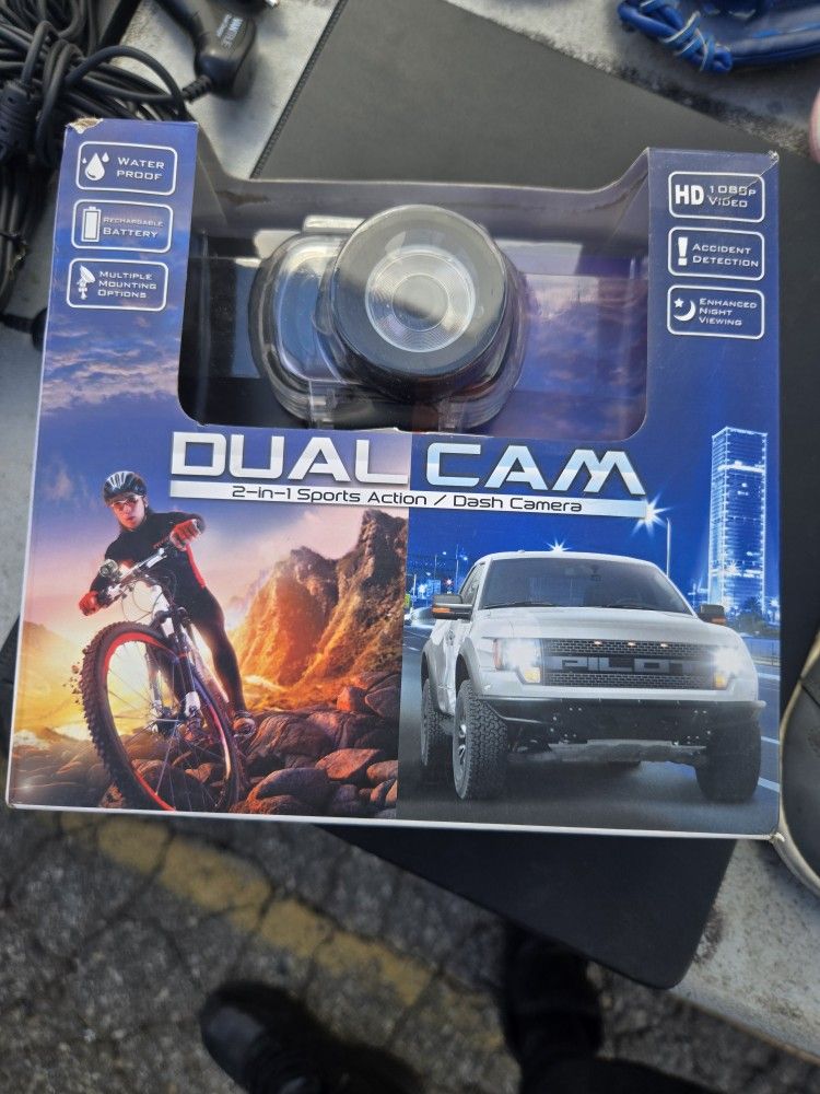 Pilot Dual Camera