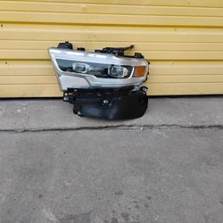 2020 Ram 1500 Headlight 