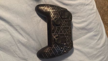 Scuff controller