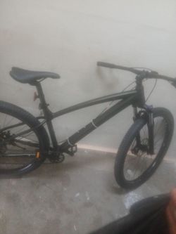 Schwinn (29) mountain bike