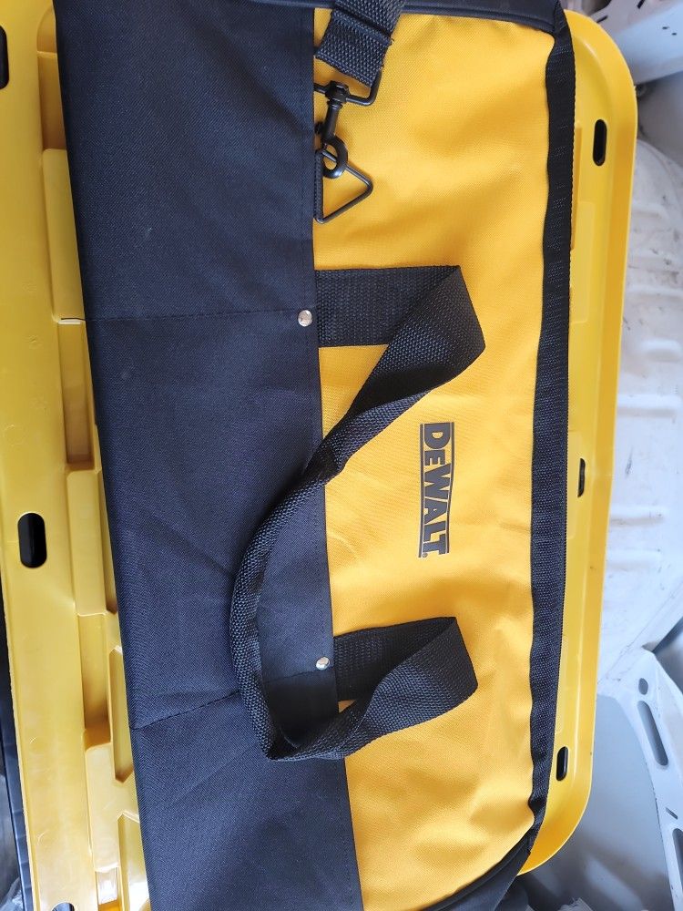 DEWALT BAG NEW L 24X13