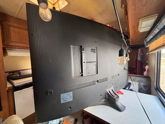 Curved TV