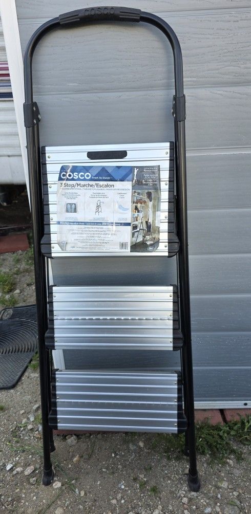 Escalera de 3 PeldaƱos Marca Cosco