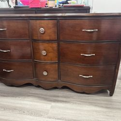 Wooden Dresssr 