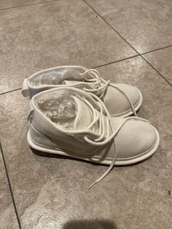 Unisex Uggs Woman 10