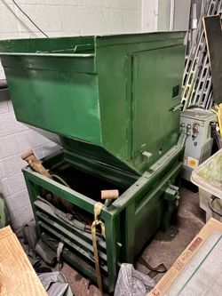 Garbage compactor
