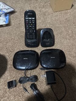 Logitech Harmony Elite Wireless Remote Control, Hub, Charger Black 2 IR Emitters