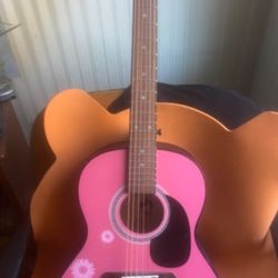 Good Playing Small Size Guitar 