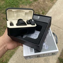 Mini Wireless Microphones