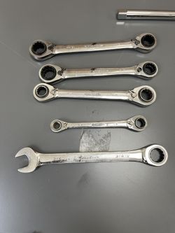 🔴Husky Tool 🔴💲💲$70For All Set