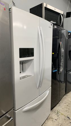 White Kitchen Aid French Door Fridge !