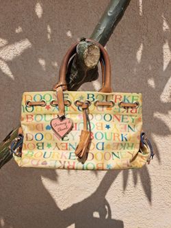 Y2k dooney and bourke purse