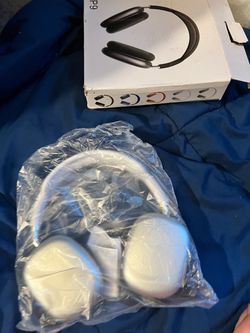 P9 Wireless Over-Ear Headphones White