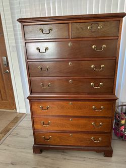 Thomasville 8 drawer chest