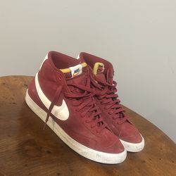 Nike sb mid tops red suede