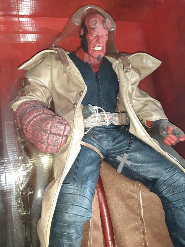 2004 Hellboy Movie Action Figure 18 inch