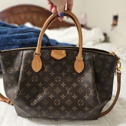 Louis Vuitton Medium Cross Bag